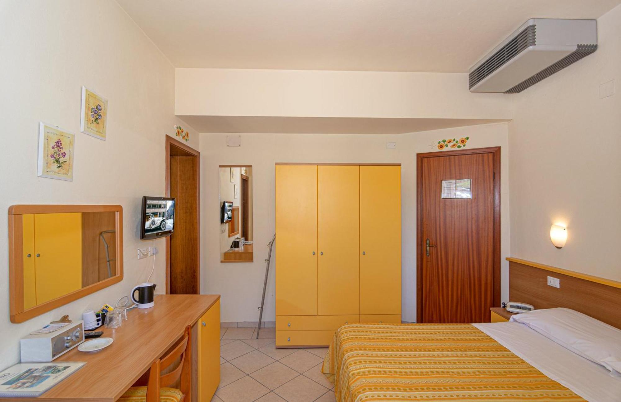 Hotel Mariani Lido di Camaiore Luaran gambar